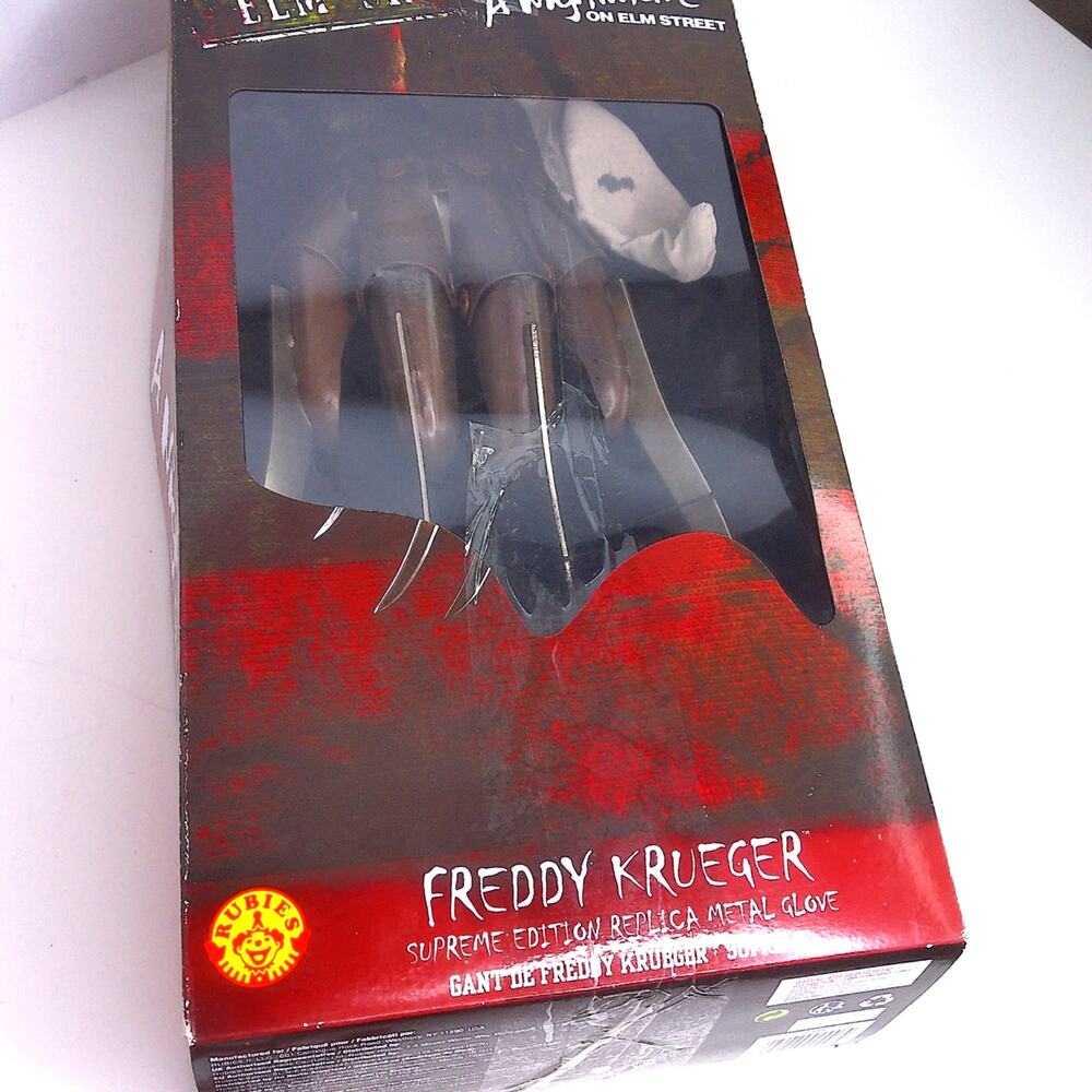 A Nightmare On Elm Street Freddy Kreuger Supreme Edition Replica Metal Glove
